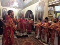 В день памяти освящения храма Воскресения Христова в Иерусалиме митрополит Кирилл совершил праздничную Божественную литургию