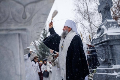 Слово владыки Евгения после освящения некрополя купцов Телегиных, известных екатеринбургских благодетелей и строителей Иоанно-Предтеченского собора, где богослужения не прекращались даже в годы гонений на Русскую Церковь.